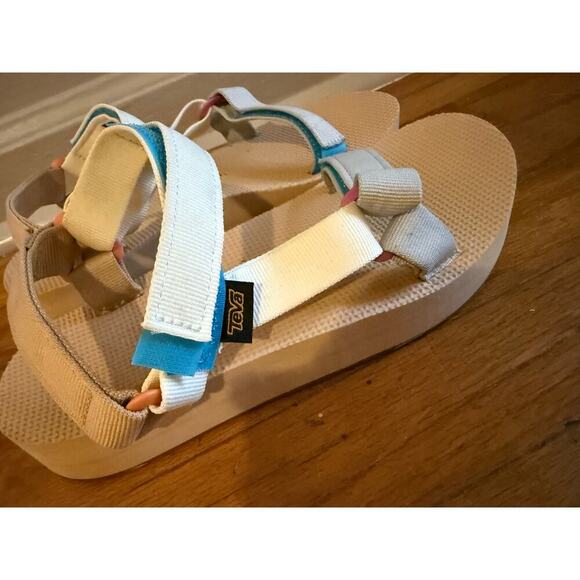 Teva Women's Midform Universal Platform Hiking Sandals size 9 - Picture 2 of 9